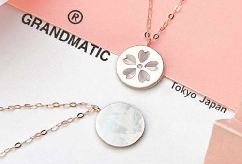 日本卖小饰品的连锁店叫什么