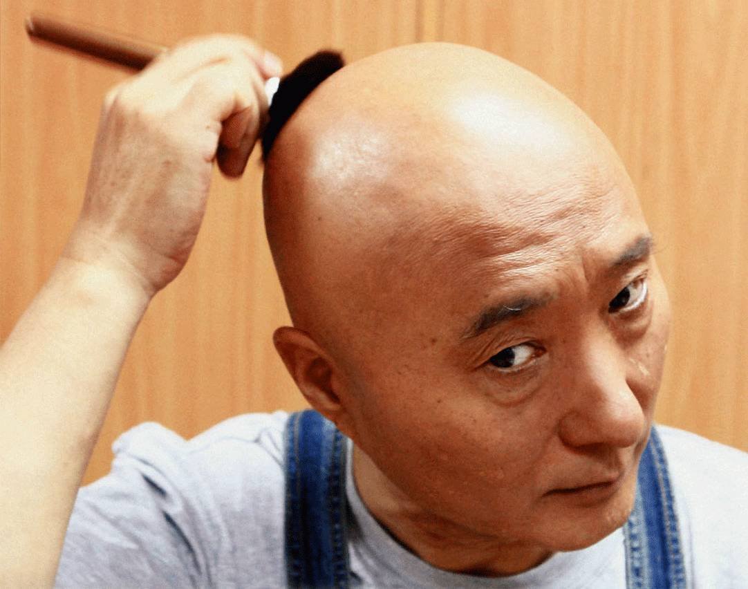 陈佩斯:春晚小品的开山鼻祖,阔别央视22年,如今他怎么样了,你怎么看?