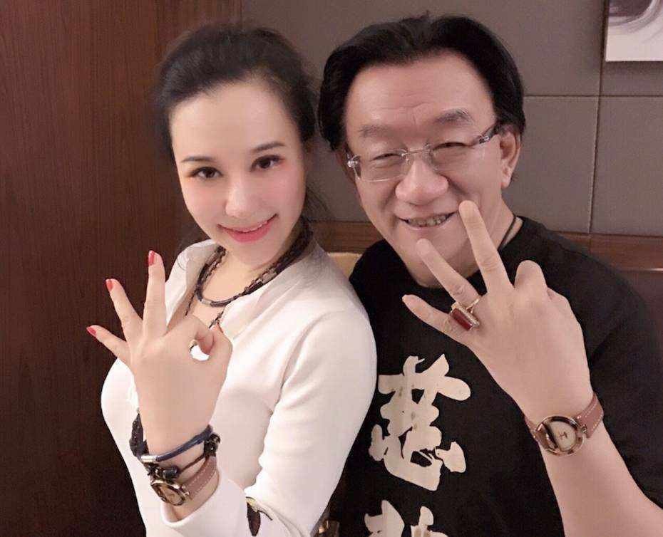 同样都是相声世家出身，为什么侯耀文跟侯耀华在相声界的地位全然不同？