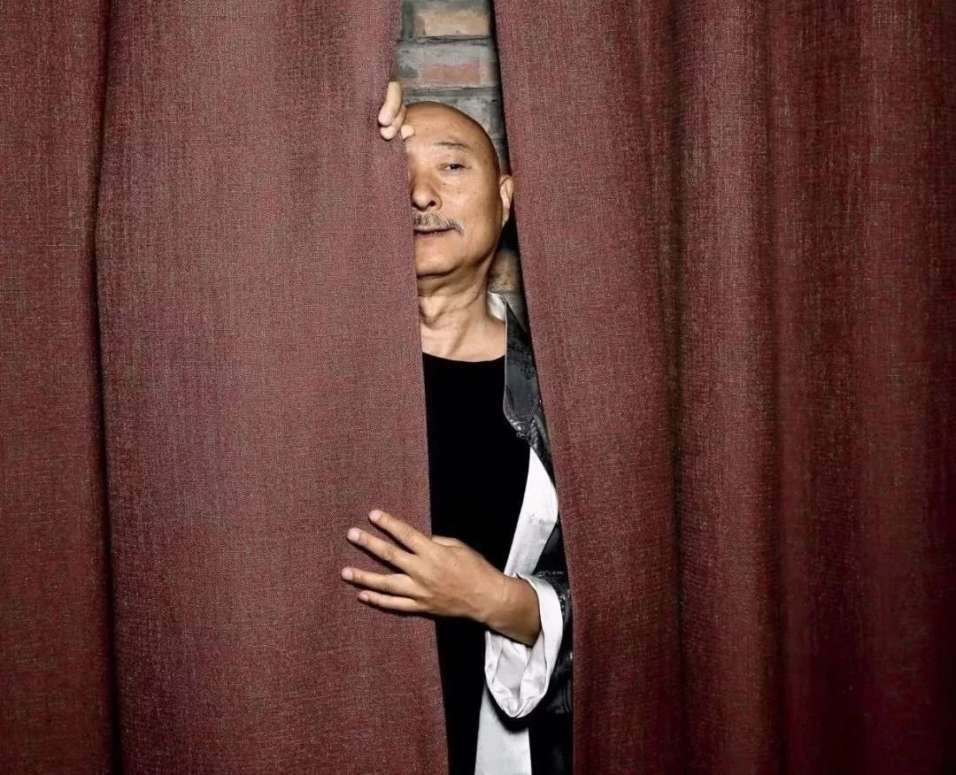 陈佩斯:春晚小品的开山鼻祖,阔别央视22年,如今他怎么样了,你怎么看?