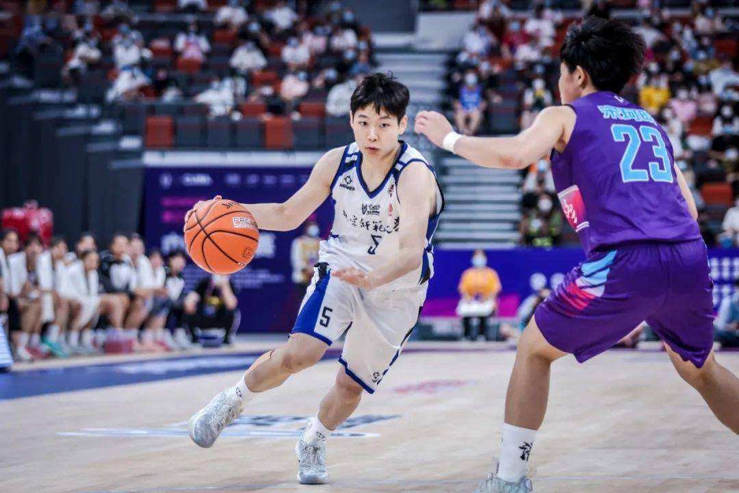 WCBA球员谷宜瞳被禁赛5场,她为何会被禁赛?