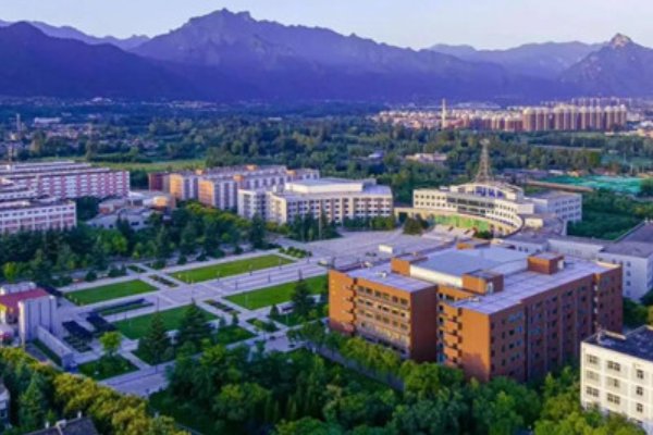 怎样评价西安明德理工学院？