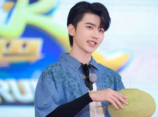 SWIN前成员田书臣自曝解约被索赔8000万，这个索赔合理吗？