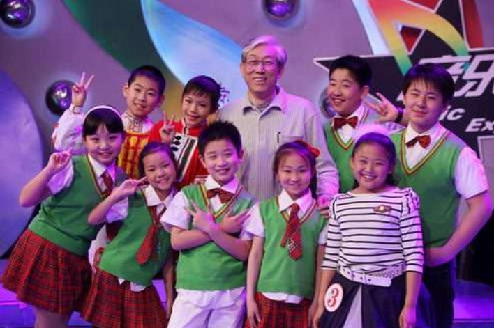 有一首歌,最后一句歌词是:让我再爱你一次。这是什么歌?