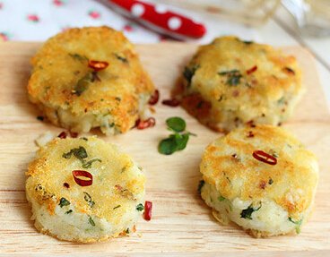 椒盐土豆饼的做法 马铃薯饼的做法