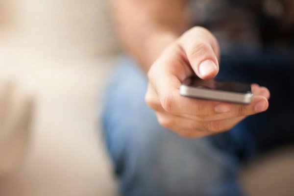 痴心“赘婿”照顾偏瘫“大舅哥”8年,到头来才发现事情的真相是怎样的?