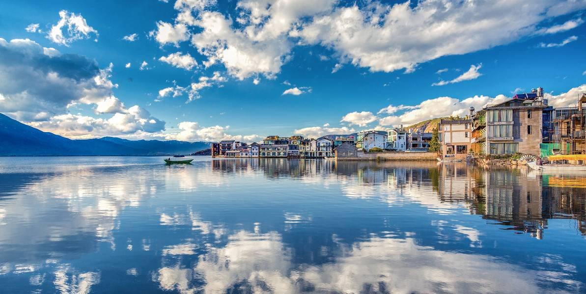 去大理丽江旅游跟团好还是自己去好？