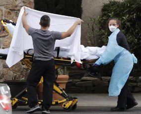 美累计新冠确诊病例超9437万例，拥有先进医疗技术的美国为何败给新冠？