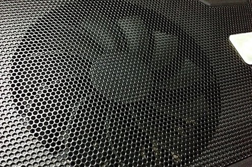 笔记本电脑为了散热,下面应该垫什么东西?