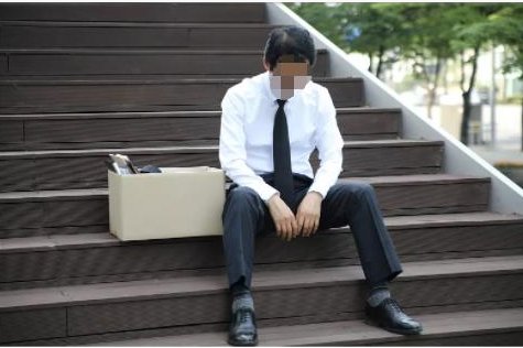 上海保安回老家奔丧被开除,事件的最新进展如何?