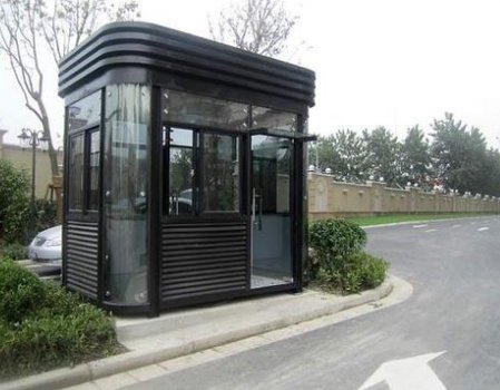 上海保安回老家奔丧被开除,事件的最新进展如何?