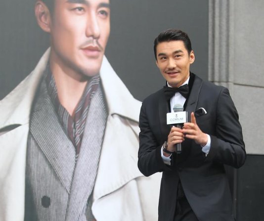 胡兵回应自责落泪，当评审有多困难？