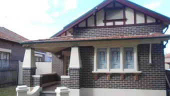 浙江女子带娃私闯他人别墅吹空调，这种行为是否犯法？