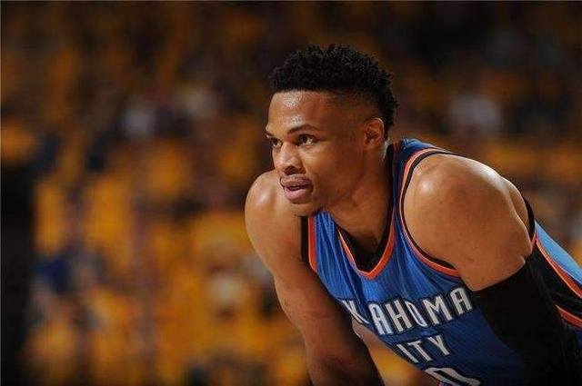 威少创造了哪些NBA纪录?