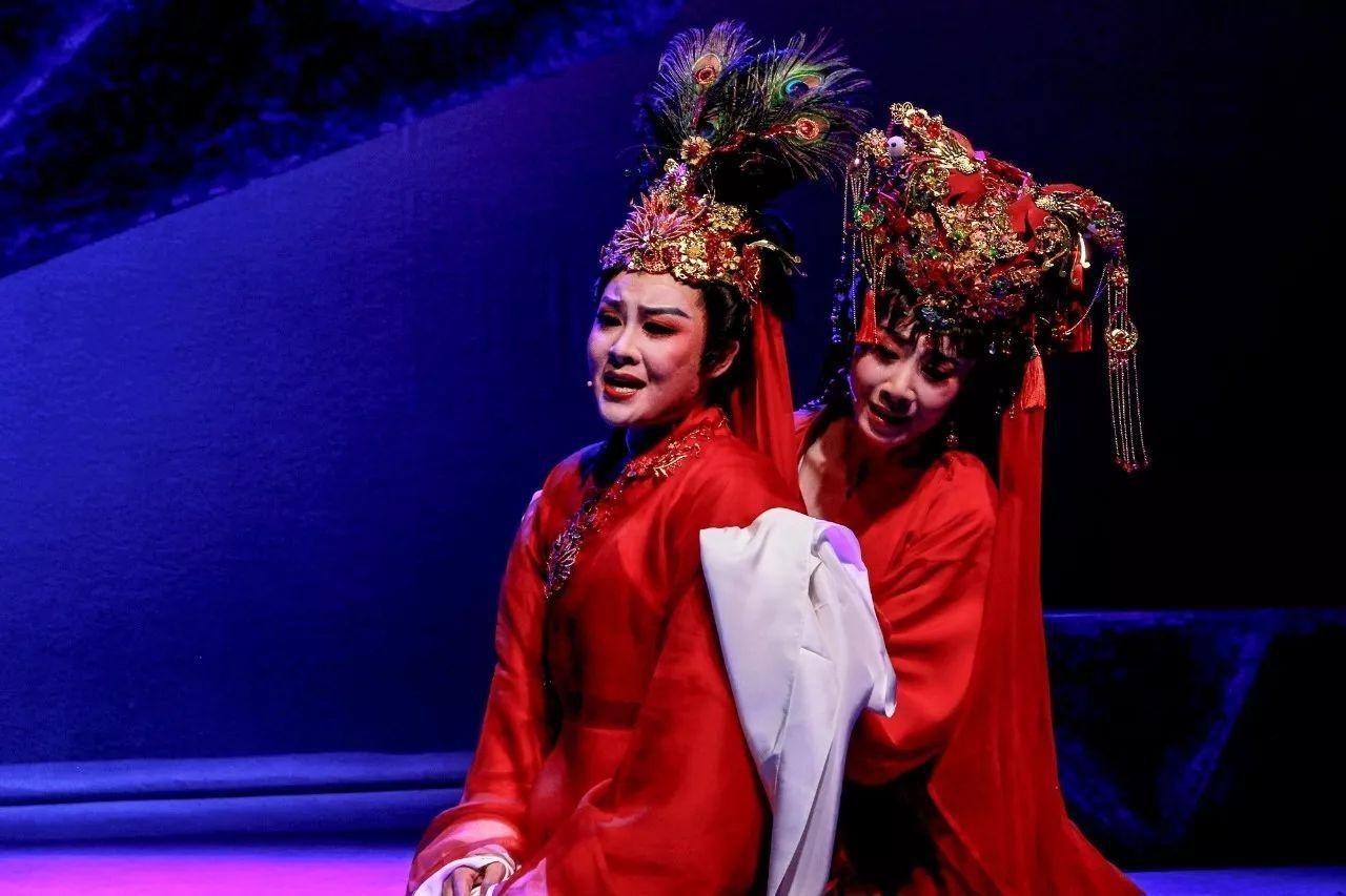 同样都是传统艺术,为什么相声比戏剧更加受人欢迎呢?