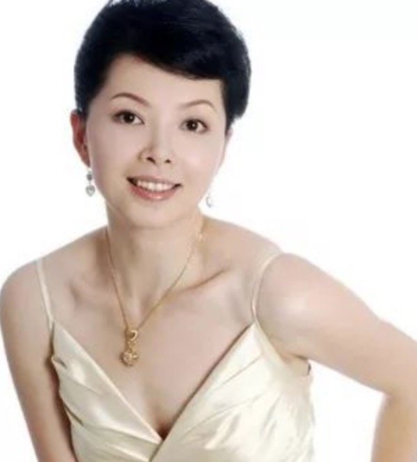 曾经是湖南台一姐的仇晓近况如何？