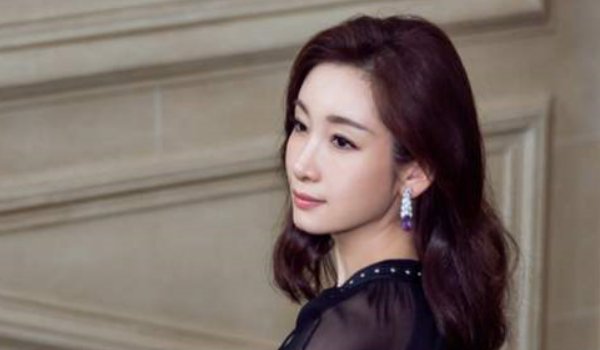 秦海璐敢怼黄晓明的原因是什么?