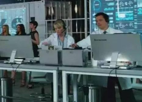 好莱坞电影的植入广告具体是怎样操作的？