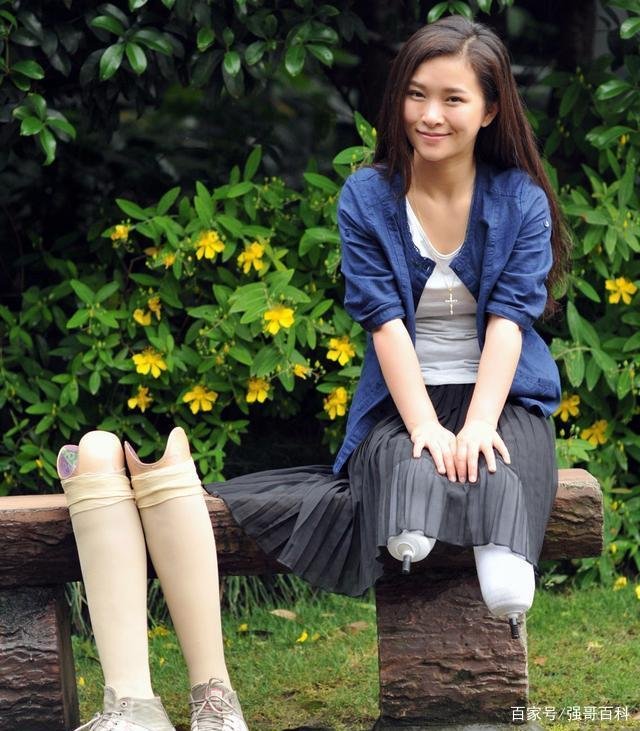 12年前汶川地震后，下肢截断痛失爱女的廖智，后来境况如何？