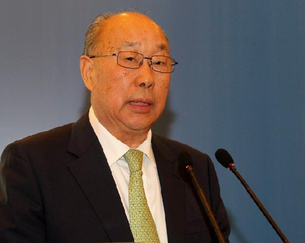 双汇父子发生冲突，万洪建发文炮轰父亲，你如何看待此事？