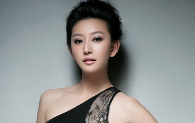 唐一菲自曝拍什么戏曾被导演打？