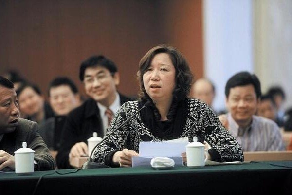 羽毛球世界冠军韩爱萍因肺癌在武汉去世,其退役后的生活如何?