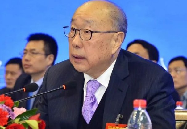 双汇父子发生冲突，万洪建发文炮轰父亲，你如何看待此事？