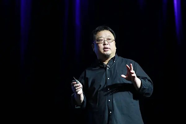 罗永浩宣布退出所有社交平台,再次埋头创业,这一次他会选择哪个行业?