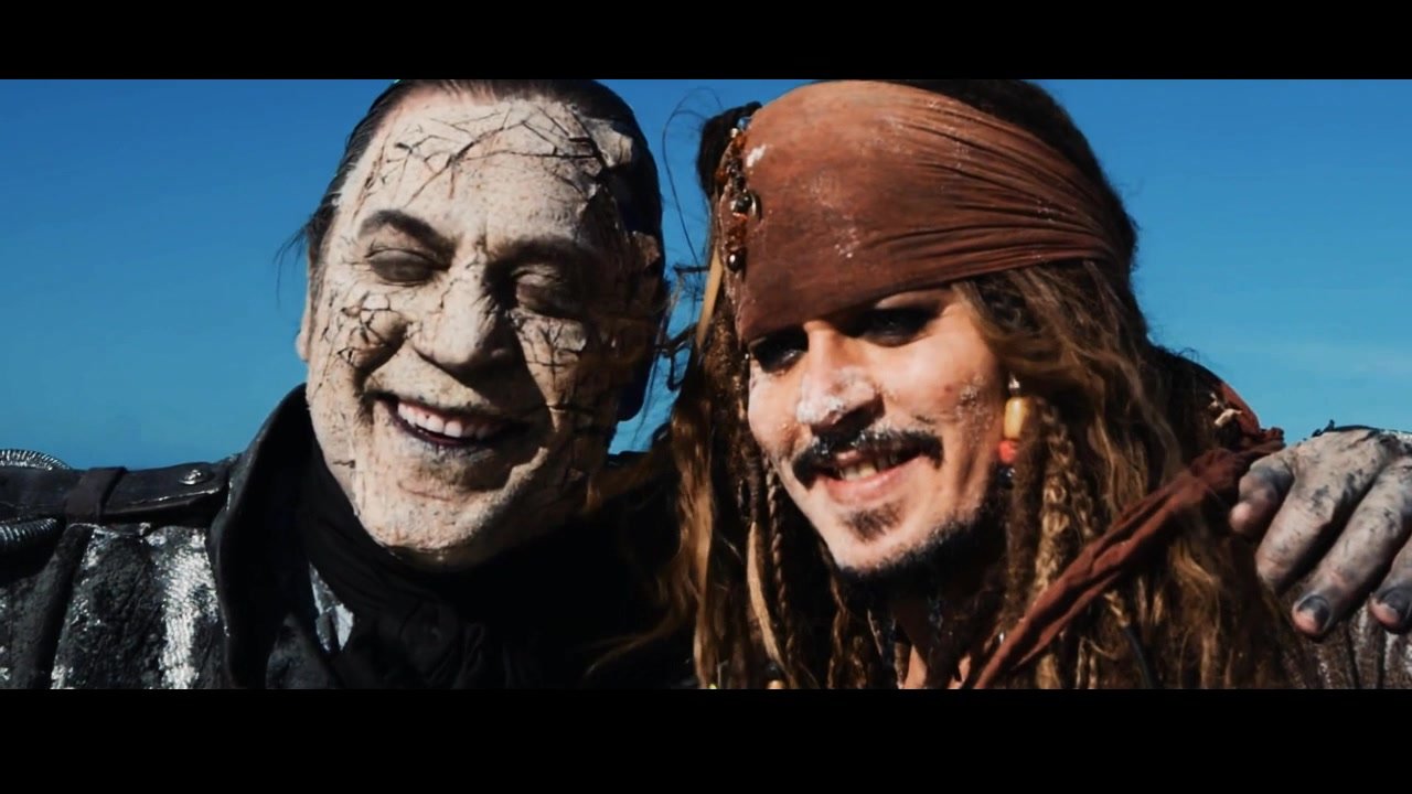 电影加勒比海盗中，萨拉查能否打的过戴维琼斯？