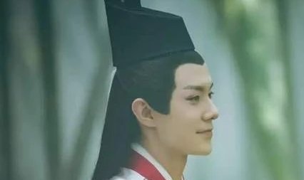 格泽曜日以后褚嬴去哪儿了?