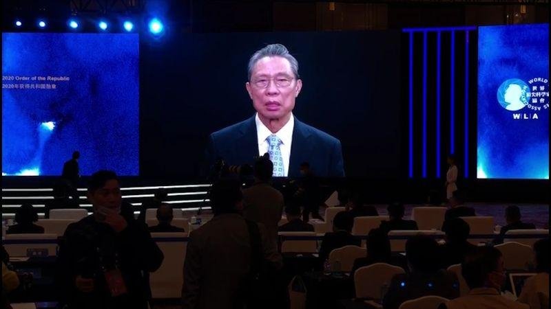 钟南山谈到科学家成为偶像的目的时都说了什么？