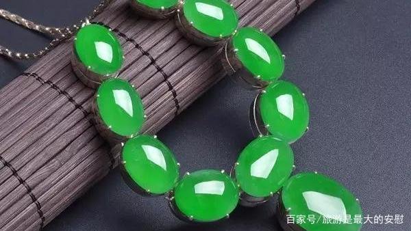 翡翠中所讲的帝王绿是什么种呢?