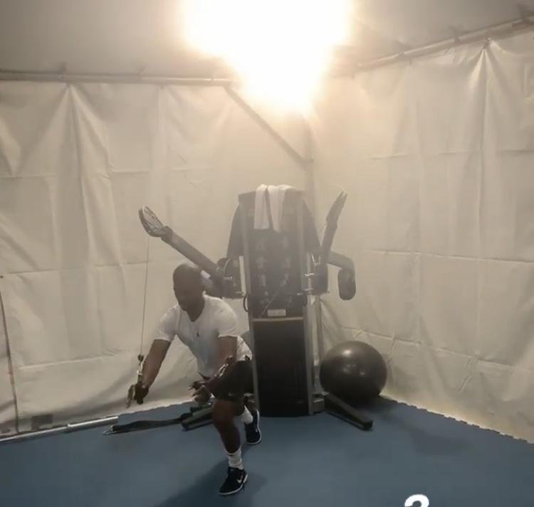 詹姆斯有好几个兄弟一起被称为香蕉船兄弟,他们都是谁呢?