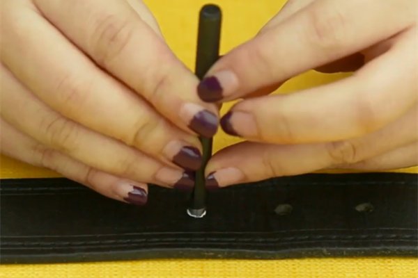 皮带打孔器如何使用