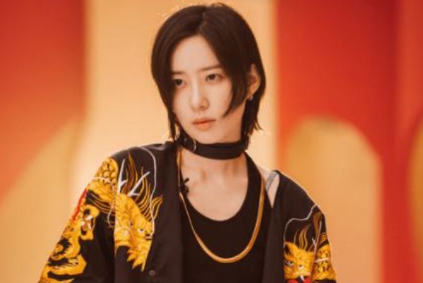 李斯丹妮发长文道别：这里是修罗场也是乌托邦，有何内涵？