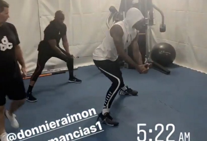 詹姆斯有好几个兄弟一起被称为香蕉船兄弟,他们都是谁呢?