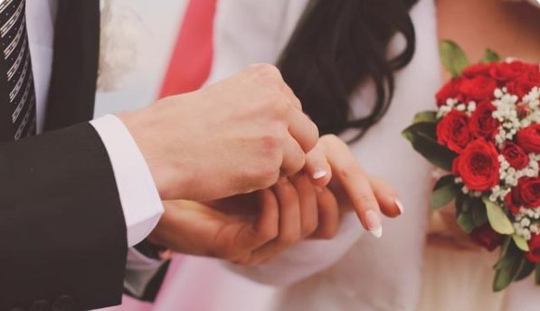 真正的幸福,到底要不要炫耀?