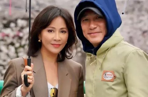 当年刘嘉玲“消失”3小时,多年后照片流出,为什么梁朝伟还会娶刘嘉玲?