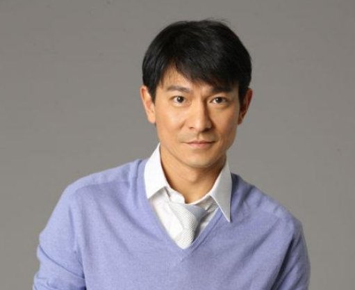 某音花2个亿请来刘德华,却对其账号进行降权处罚,为什么?