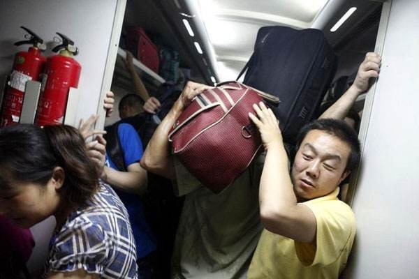 为啥火车卧铺都男女混住,不分性别?