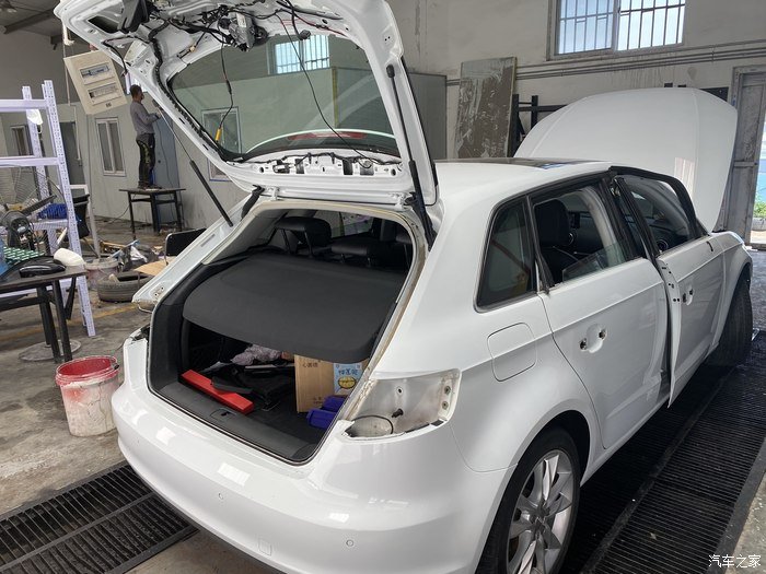 旧貌换新颜，奥迪A3，5年老三喷涂式隐形车衣，改色作业多图慎入