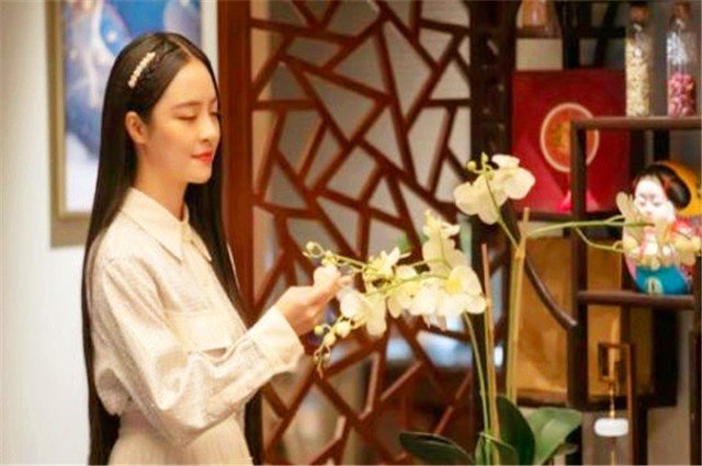 湖南卫视中秋晚会新颖亮相，可它的收视率为什么未突破1%呢？