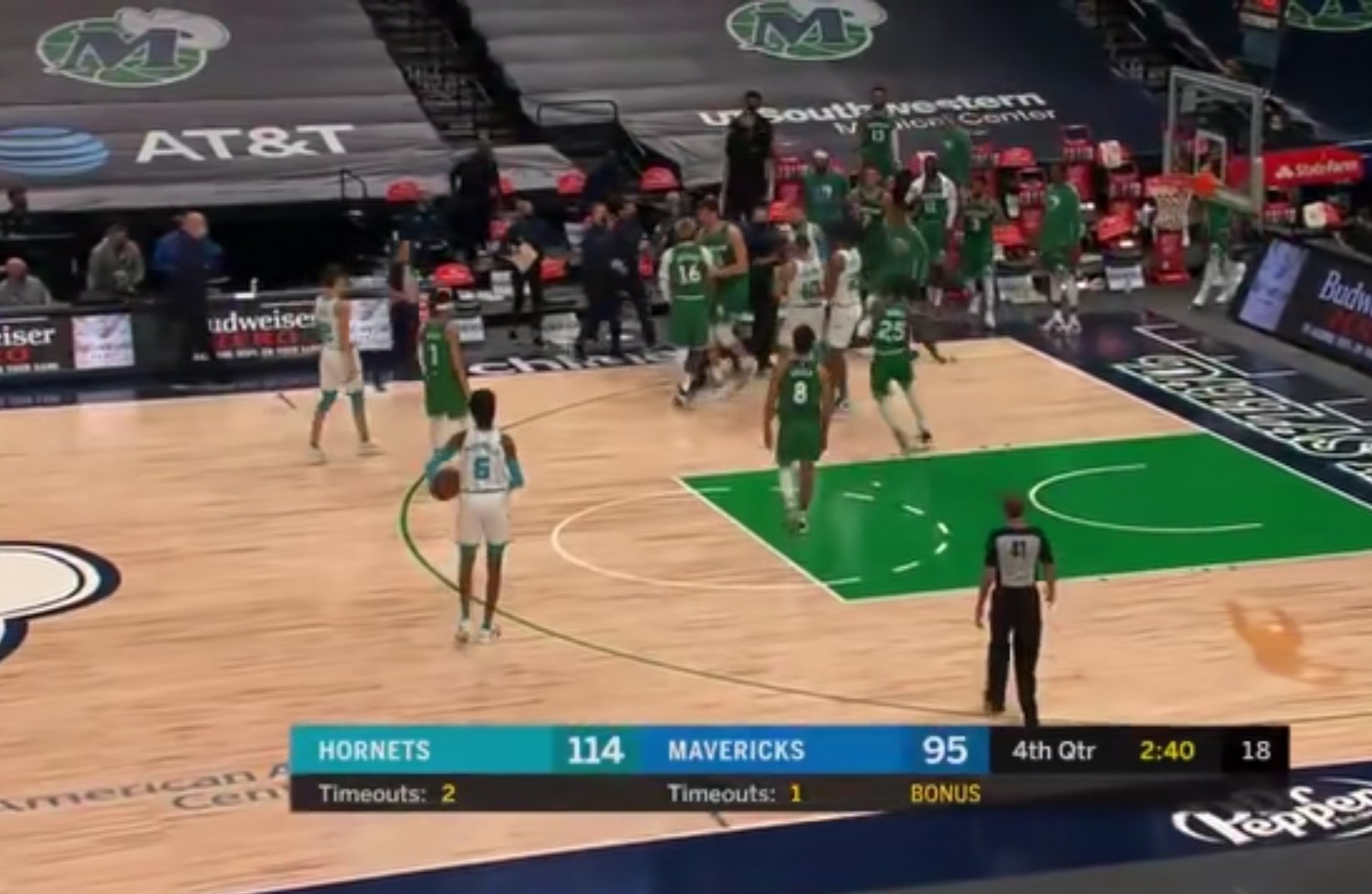 针对独行侠黄蜂球员冲突,NBA重罚8.5万美元!杜德利对此有何表示?