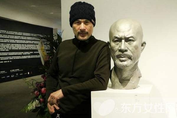 《一路成年》中徐锦江骑单车逃跑，他在节目中还有哪些神操作？