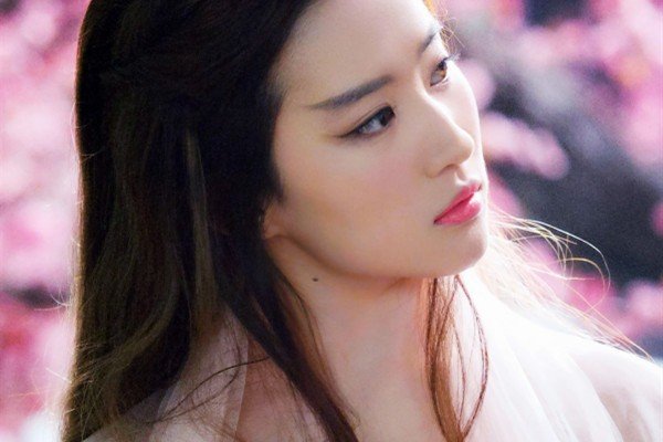 刘亦菲“毁三观”的被戏称为刘八条,神仙姐姐还有哪些让人感到有趣的称呼?