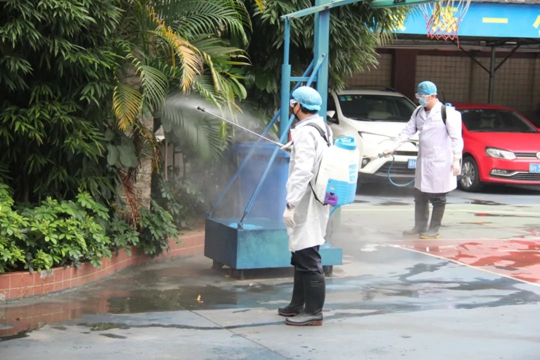 江苏核酸检测点在学校开学前15天封闭校园全面消杀,这么做是为了什么?