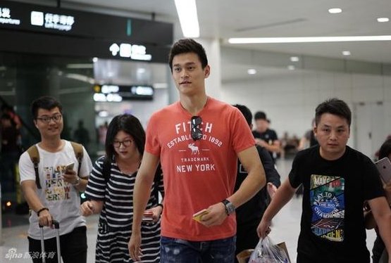 孙杨为什么去整牙?