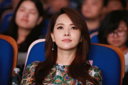 关锦鹏批评伊能静谈论梅艳芳:伊能静有资格指手画脚吗?