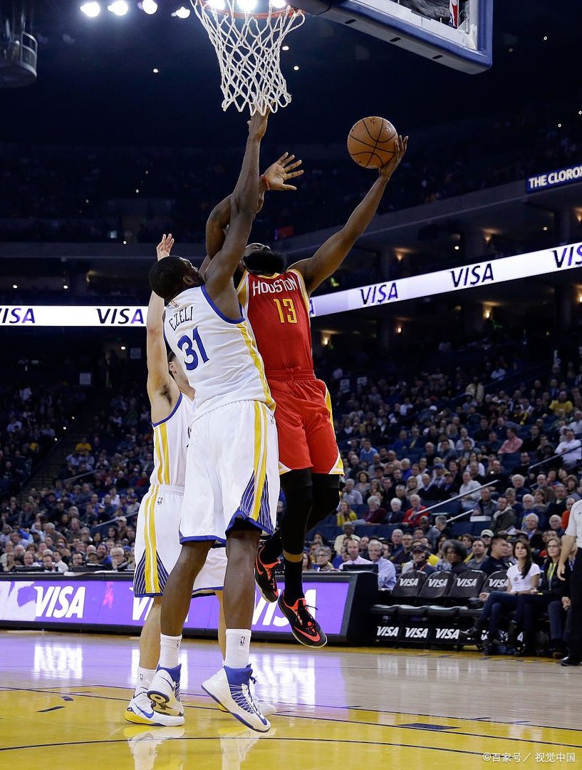 哈登曾经有过眼神防守，为何他选择这么做？