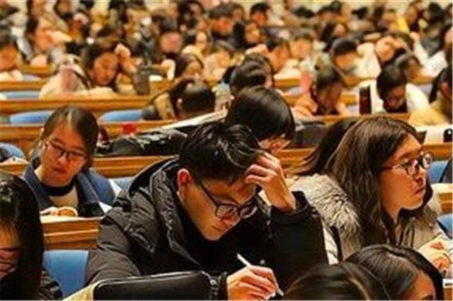 选择考研的人越来越多,是哪些原因导致的?